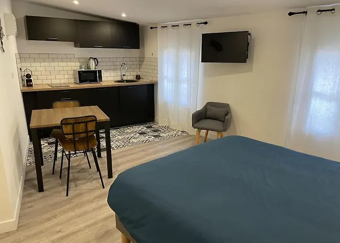 Le Moulin 2 - Arenes Romaines- Gare - Wifi- Tv Connecte * Μπεζιέ