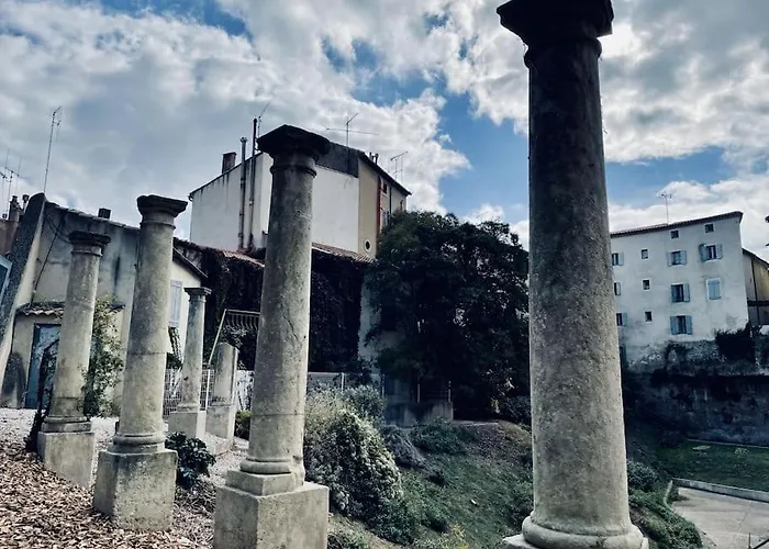 Le Moulin 2 - Arenes Romaines- Gare - Wifi- Tv Connecte Διαμέρισμα Μπεζιέ